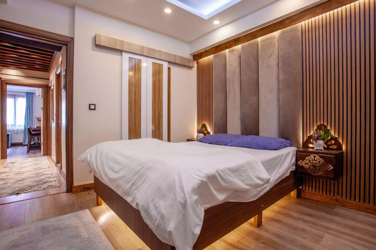 Mutlu flat