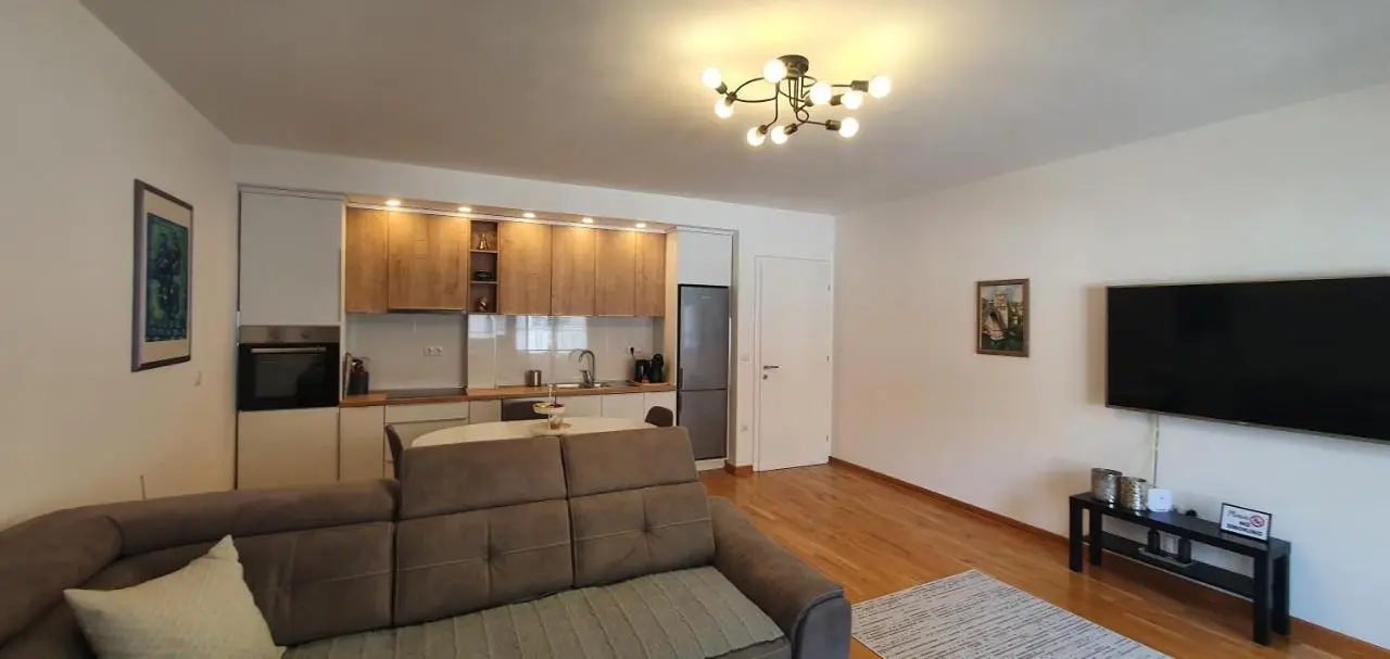 Apartment Nadia 3min from Old Bridge with FREE Garage