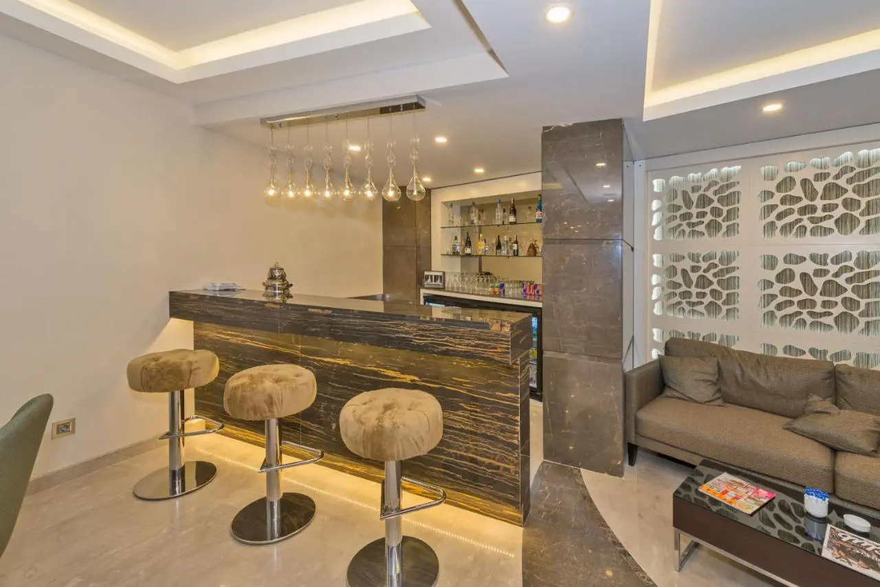 Bisetun Hotel