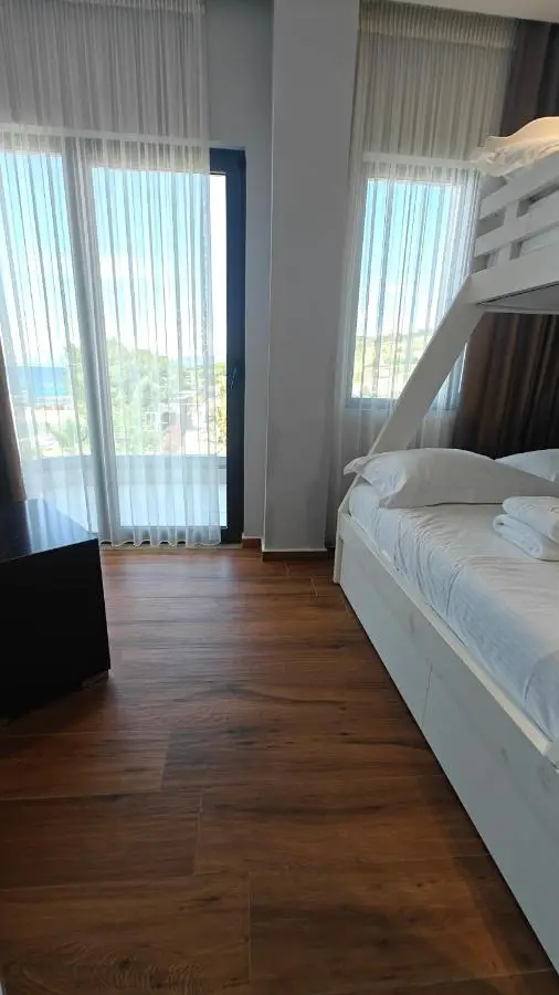 King Hotel Ksamil