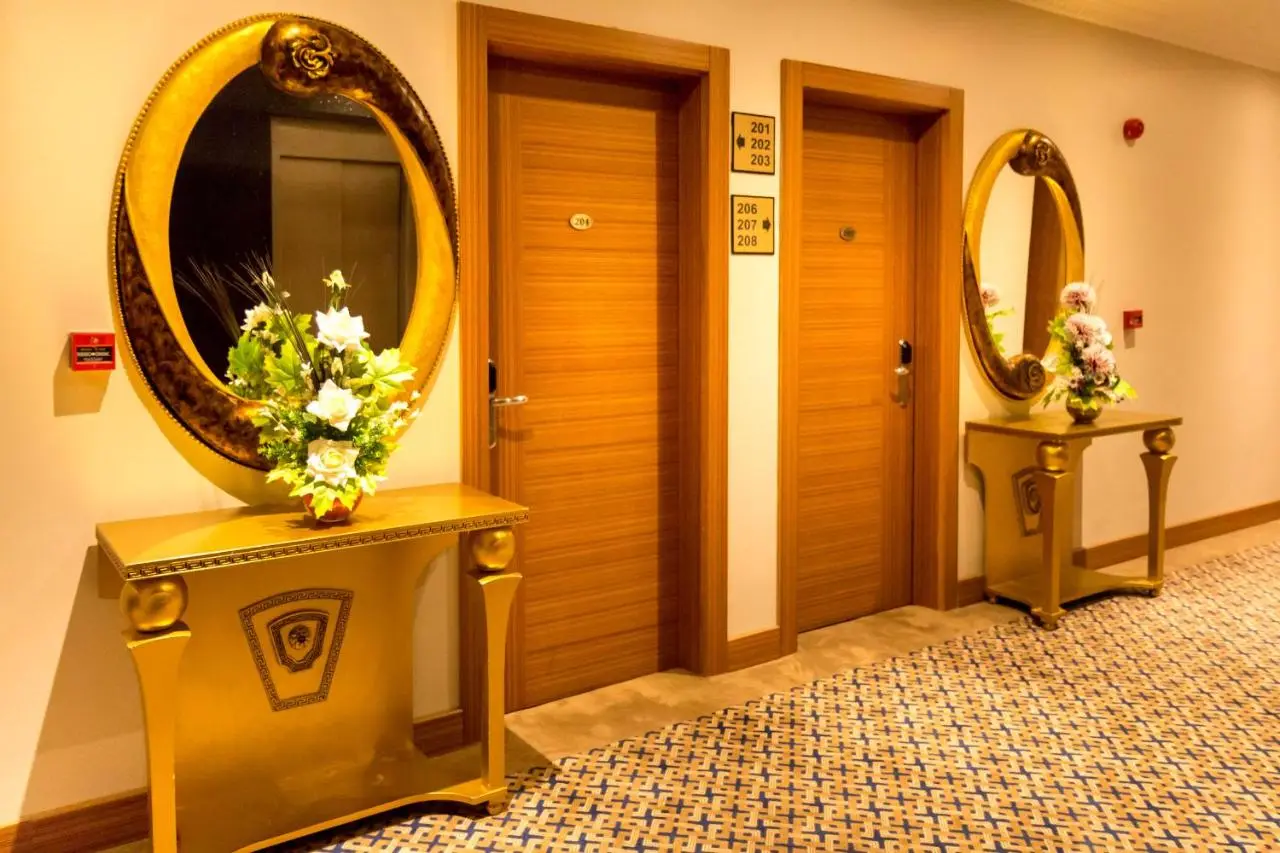 Grand Rosa Hotel