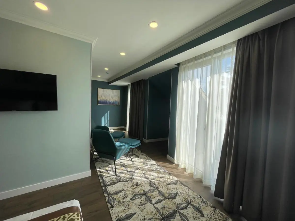 Grand Opera Hotel