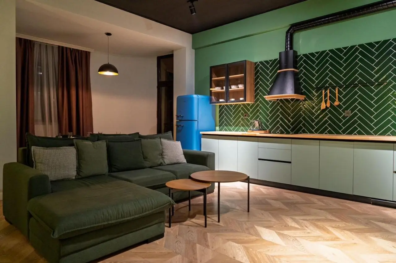 lux-deluxe city apartment