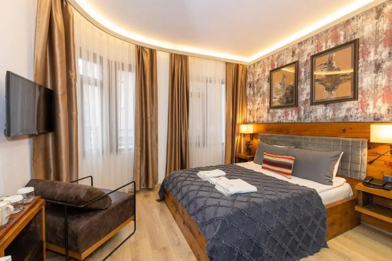 Double DD Hotel