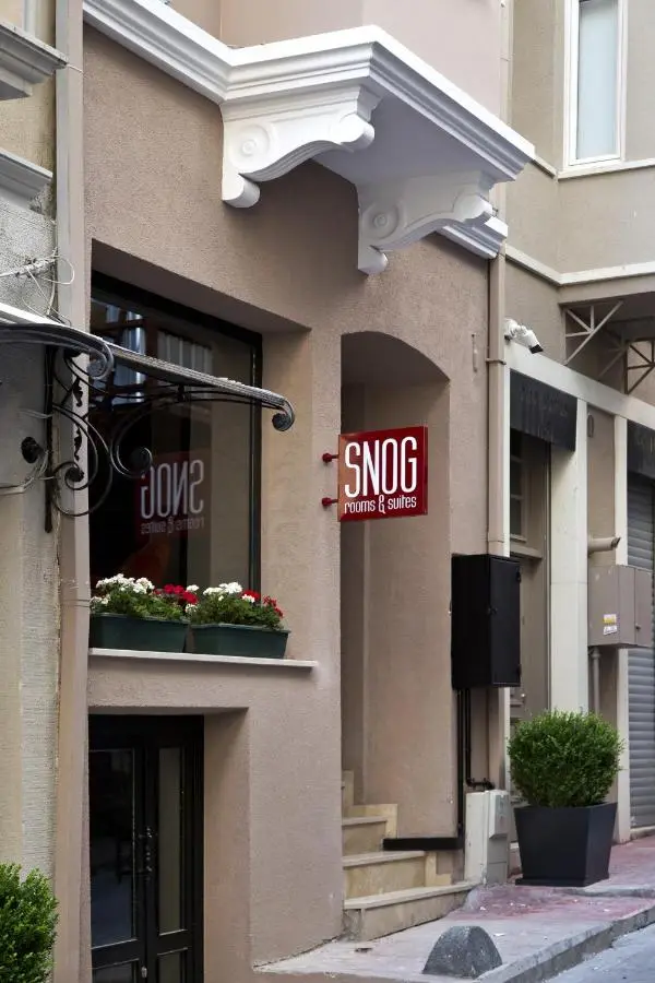 Snog Rooms & Suites