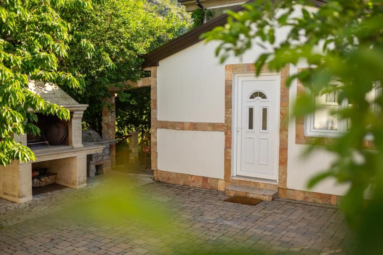 Villa Gana-Green Oasis with Heated Pool