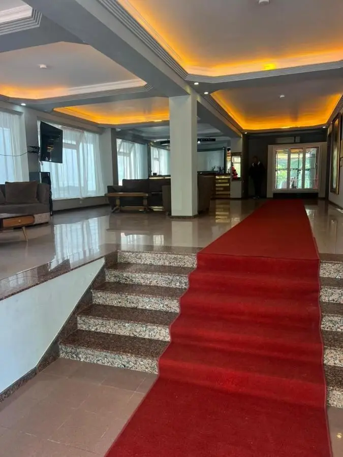 HOTEL L - Bakuri