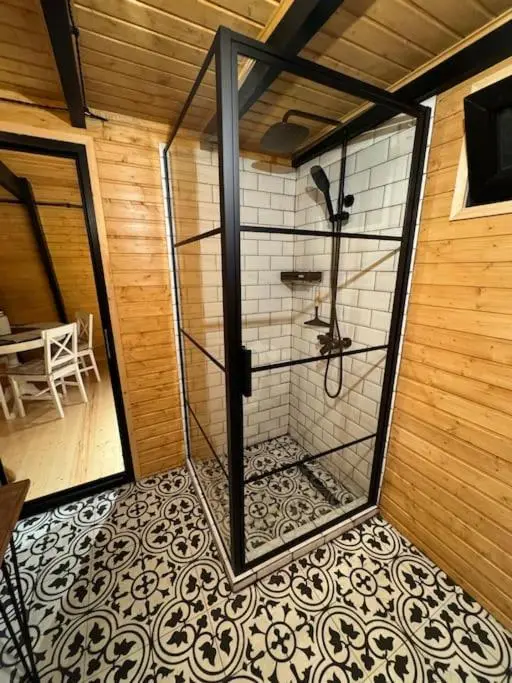 Vintage Cabin