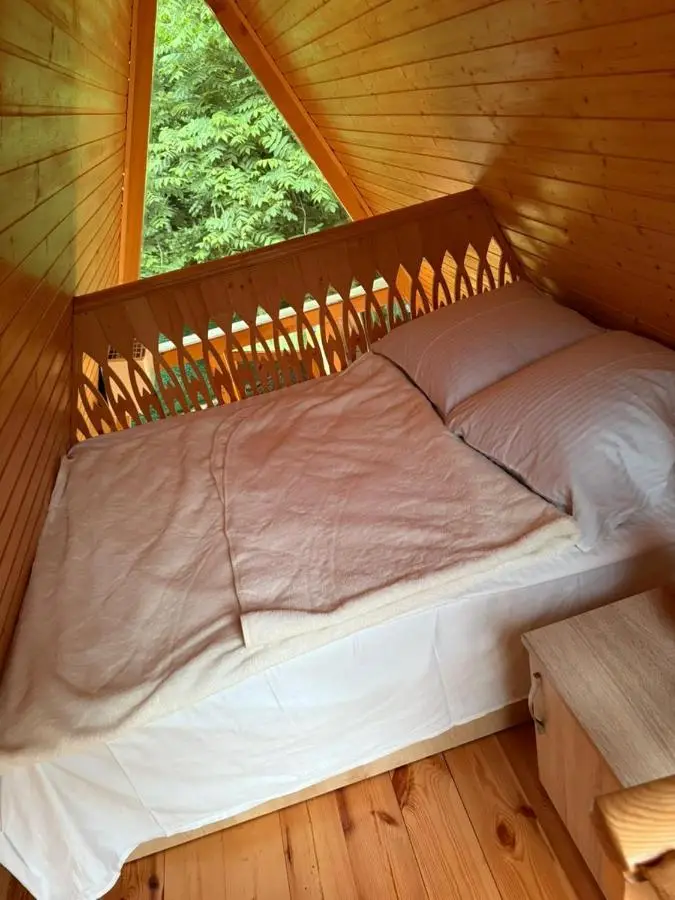Riverhush cabin