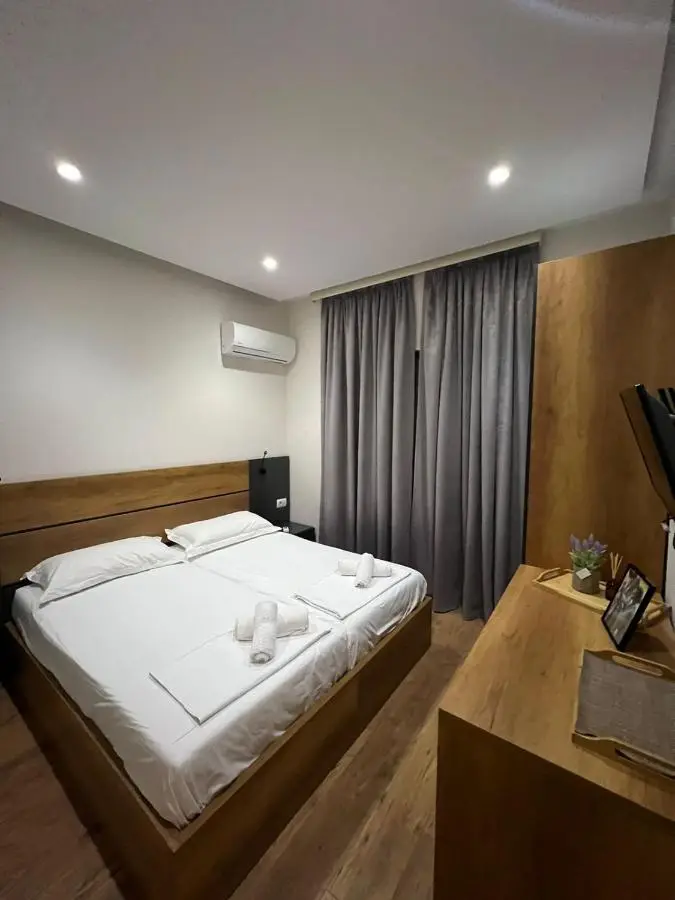 Urban Room 4