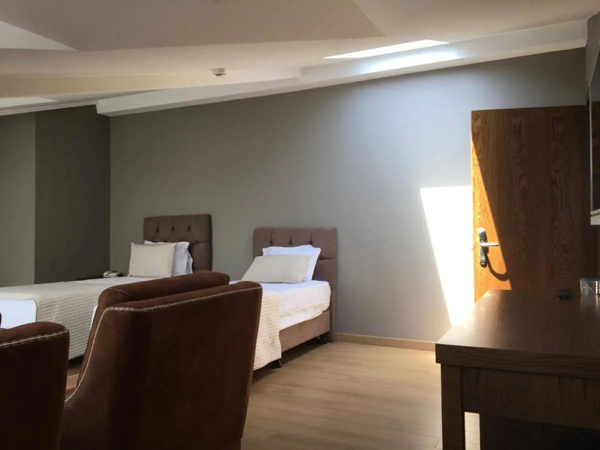 The Elegant Hotel