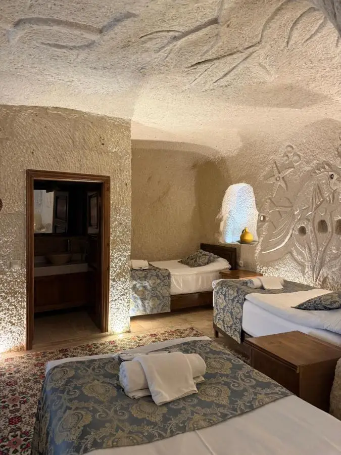 Arif Cave Hotel