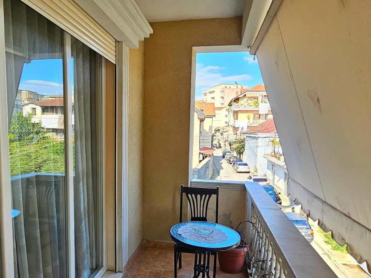 All Seasons Apartments - Free Parking & City Center