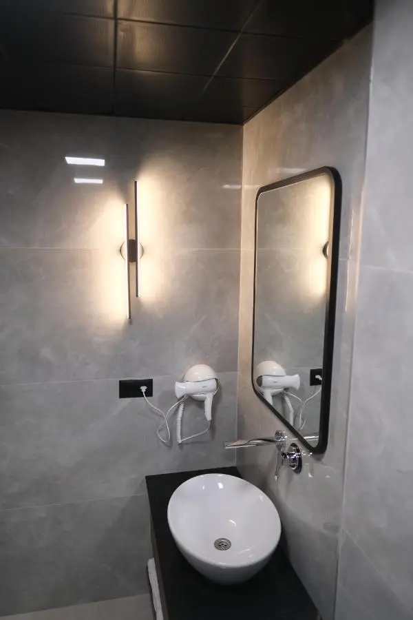 1921 justa sefa otel
