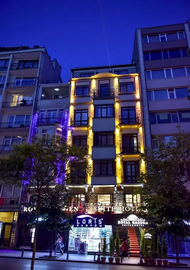 Royal Garden Suite and Hotel