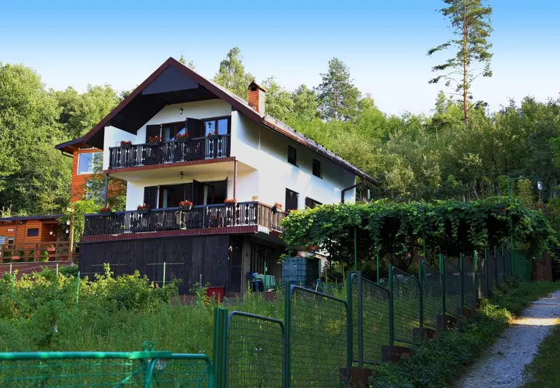 Merak Holiday Home