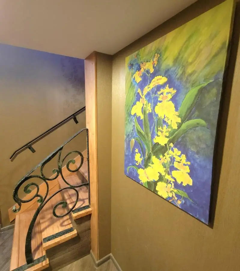2 levels penthouse with a SUNSET SEA VIEW! Balcony and window 8x4m!