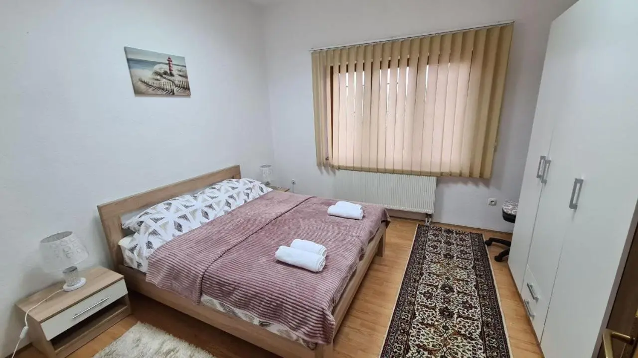 Apartman Nedim - Free Parking & Garden near Airport