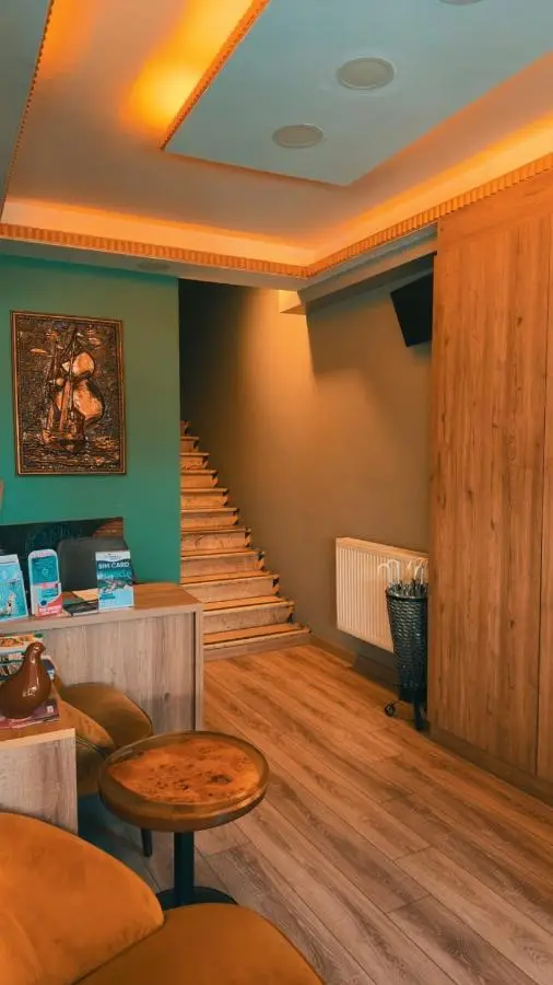 Golden Sail Hotel Old City