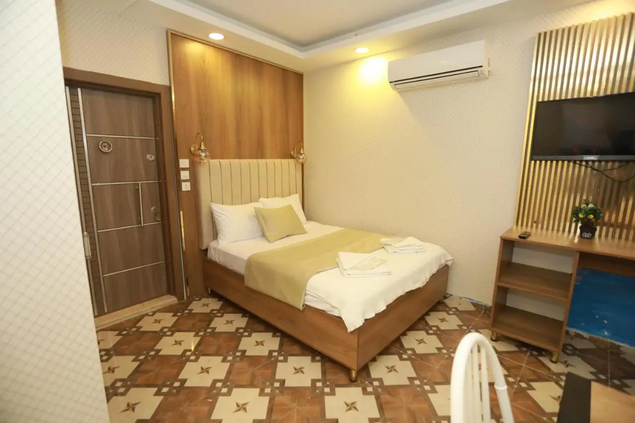 IMMORTELLE HOTEL lord sophiha