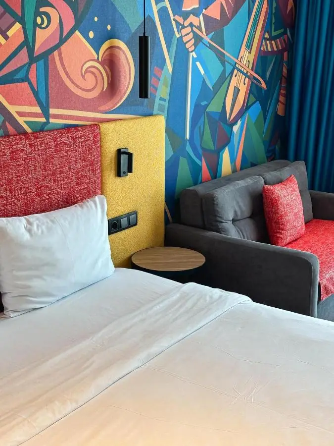 Axis Hotel