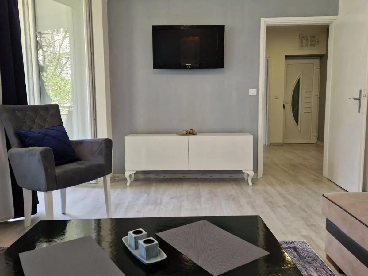 VIEW APARTMENT