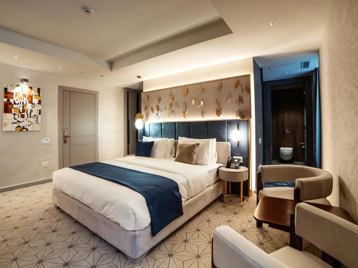 Meridian Luxury Boutique Hotel
