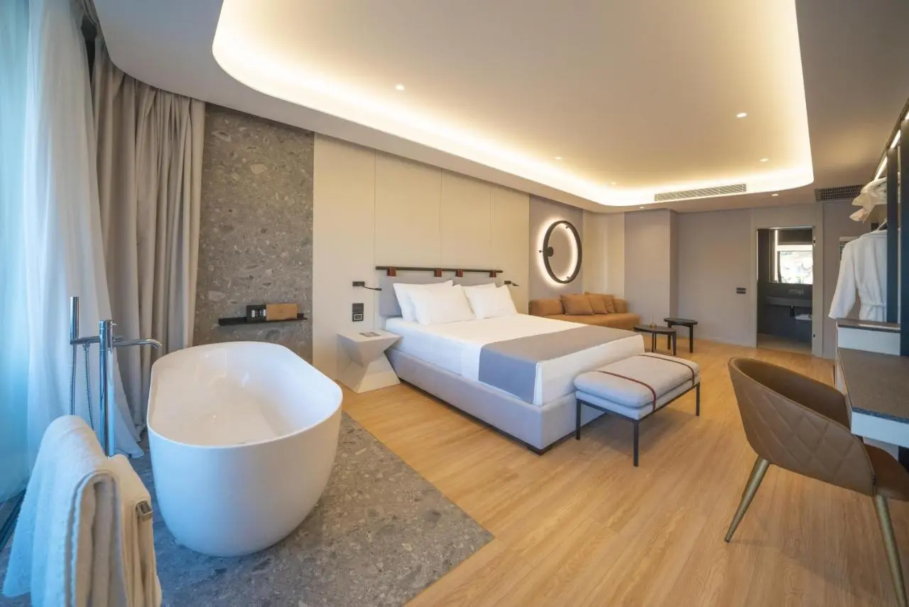 AlYACHT Premium Hotel