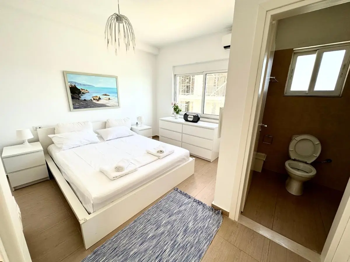 K&T Infinity View Seaside Apartment