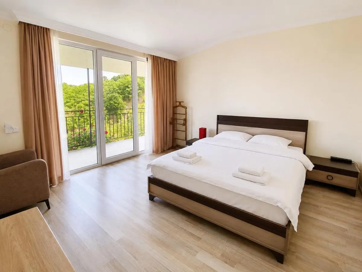 Lia's Guest House