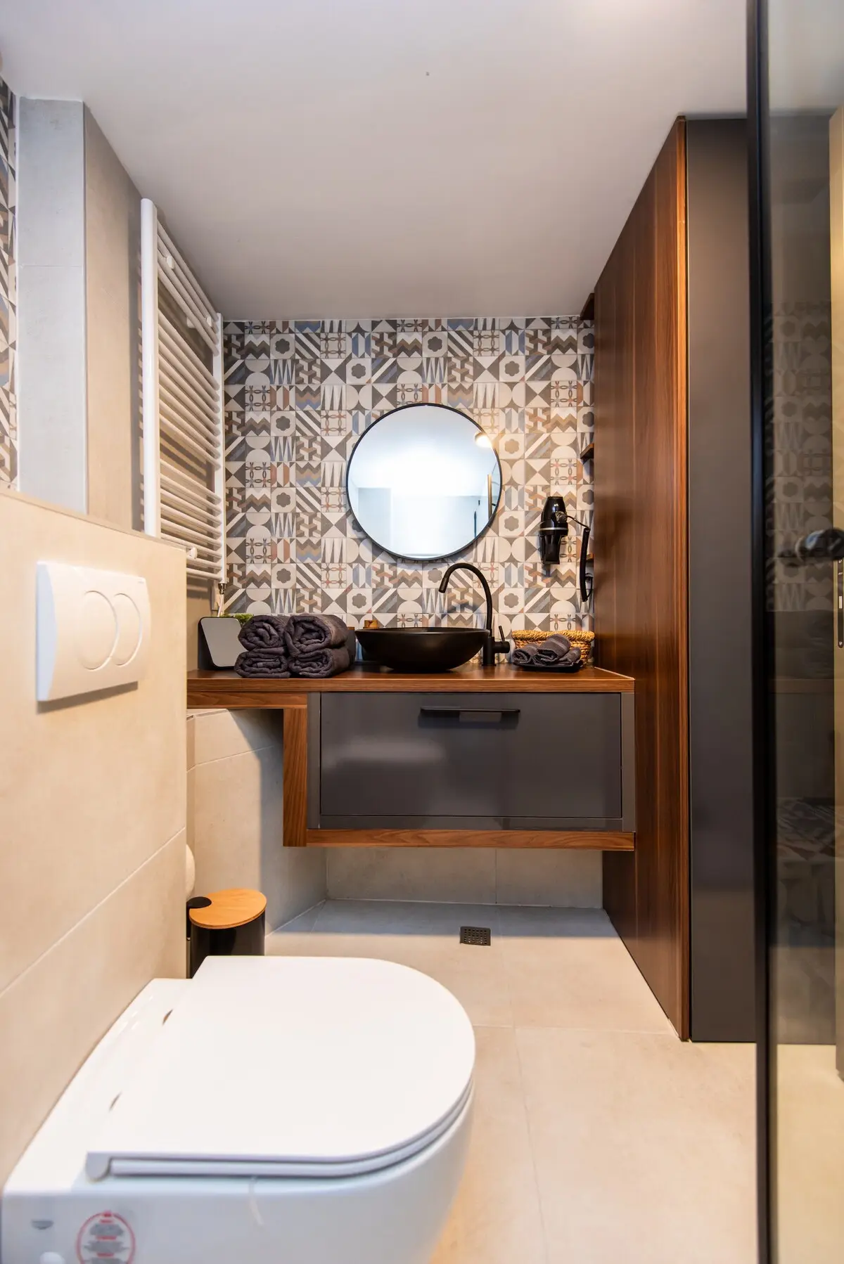 Super modern downtown apartment