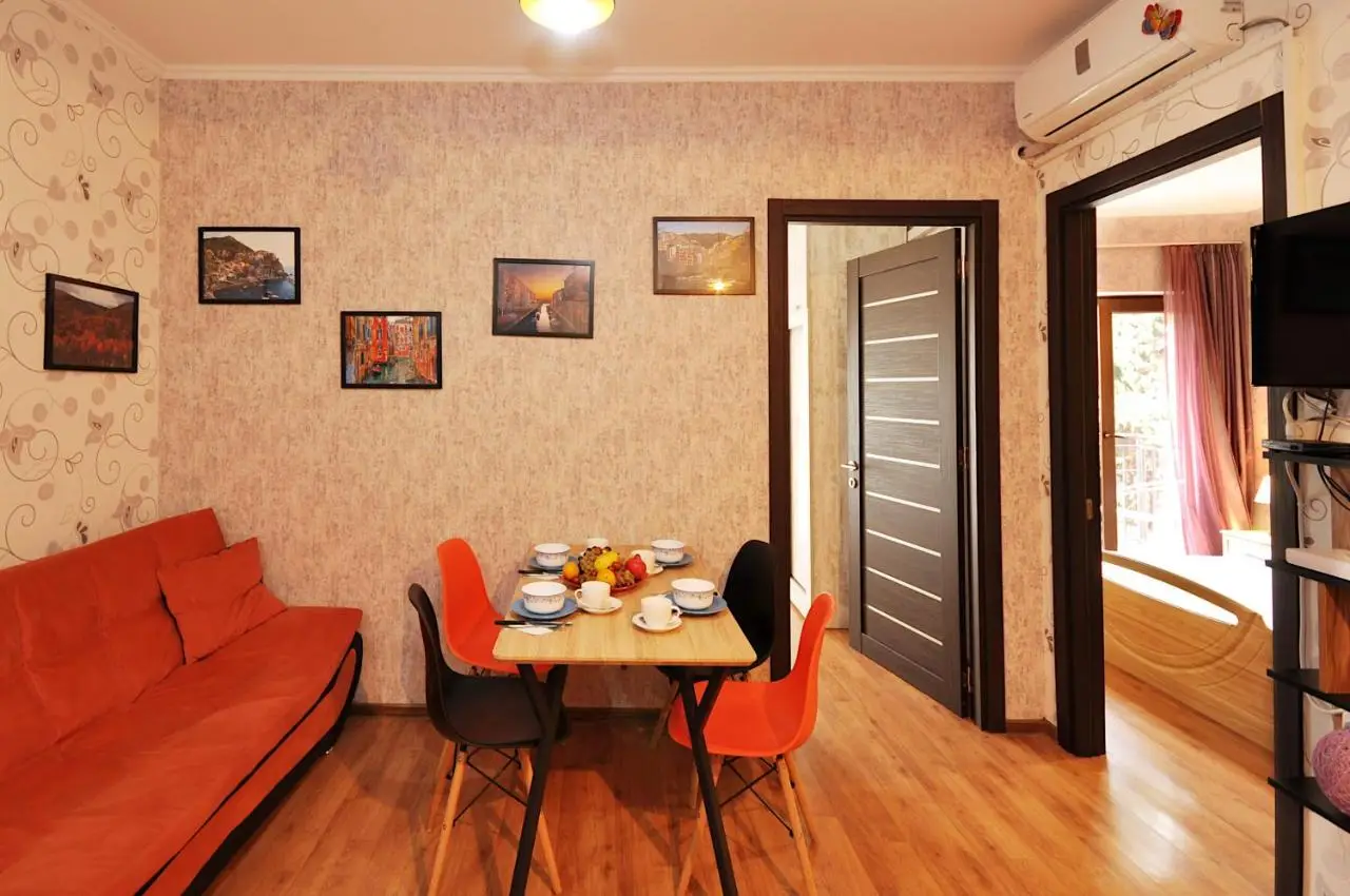 Apartment Art Django Old Avlabari