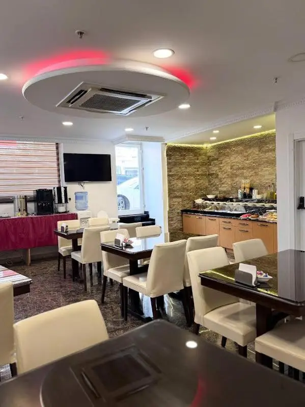 Ens Hotel