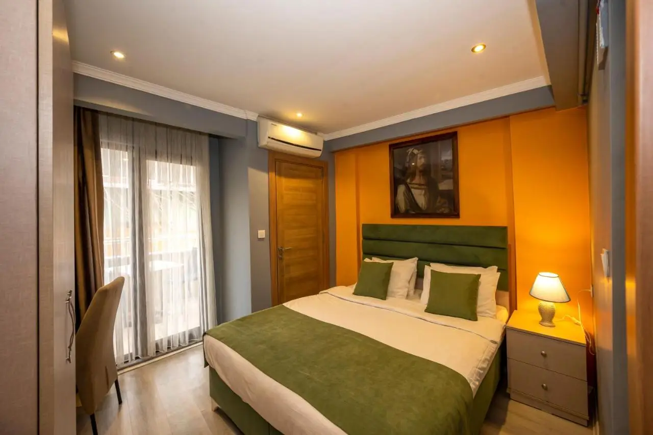 Marida Suit - Istanbul Taksim
