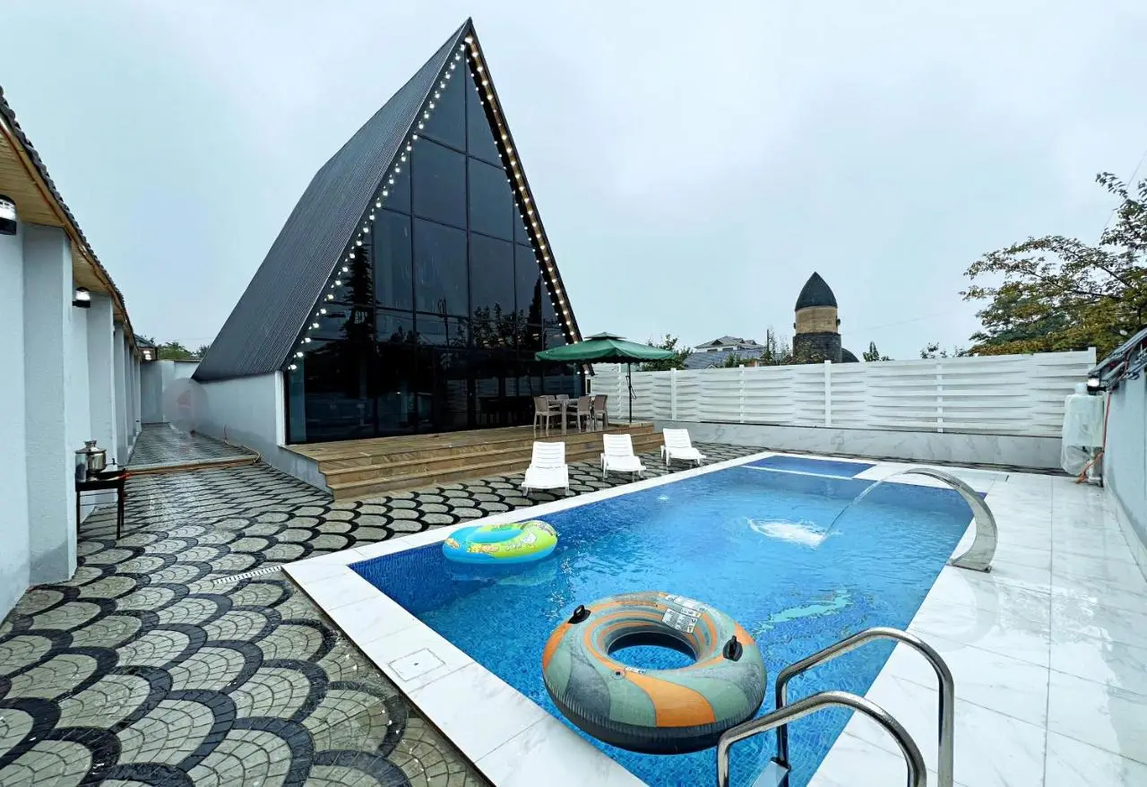 ES Dream A-Frame Cabin