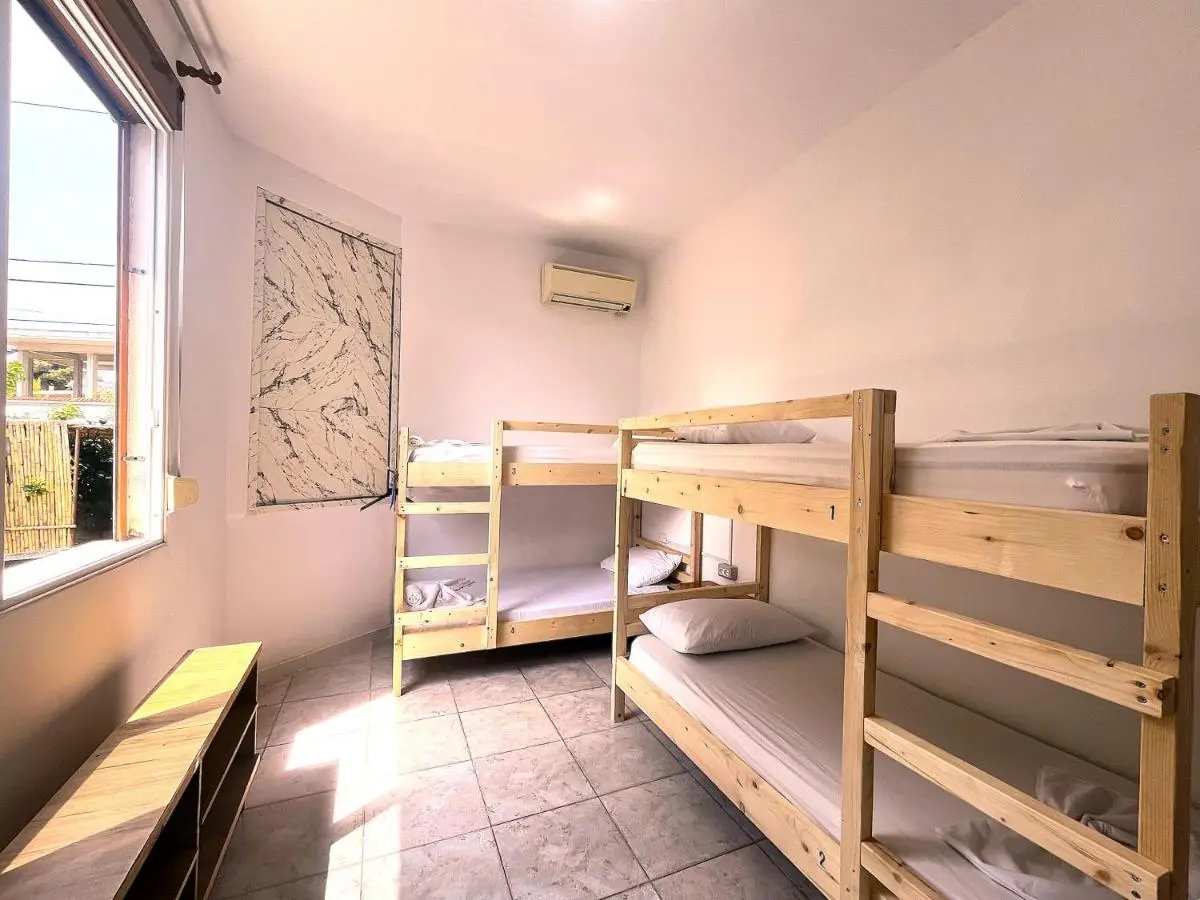 Old Beach Vlora Hostel