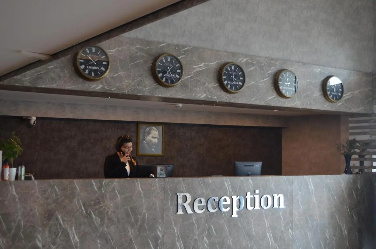 Marina Park Hotel