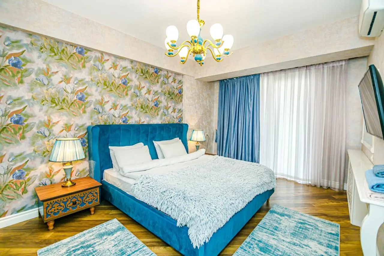 CRYSTAL Luxury Apartment on BAKU