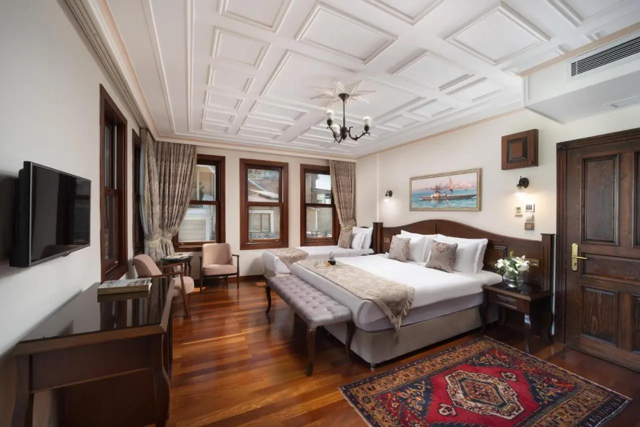 Bender Hotel - Old City