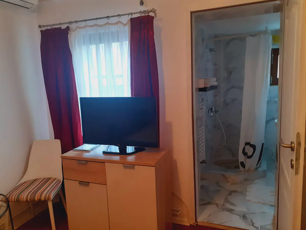 Zaara, in heart of Sarajevo-double room 2