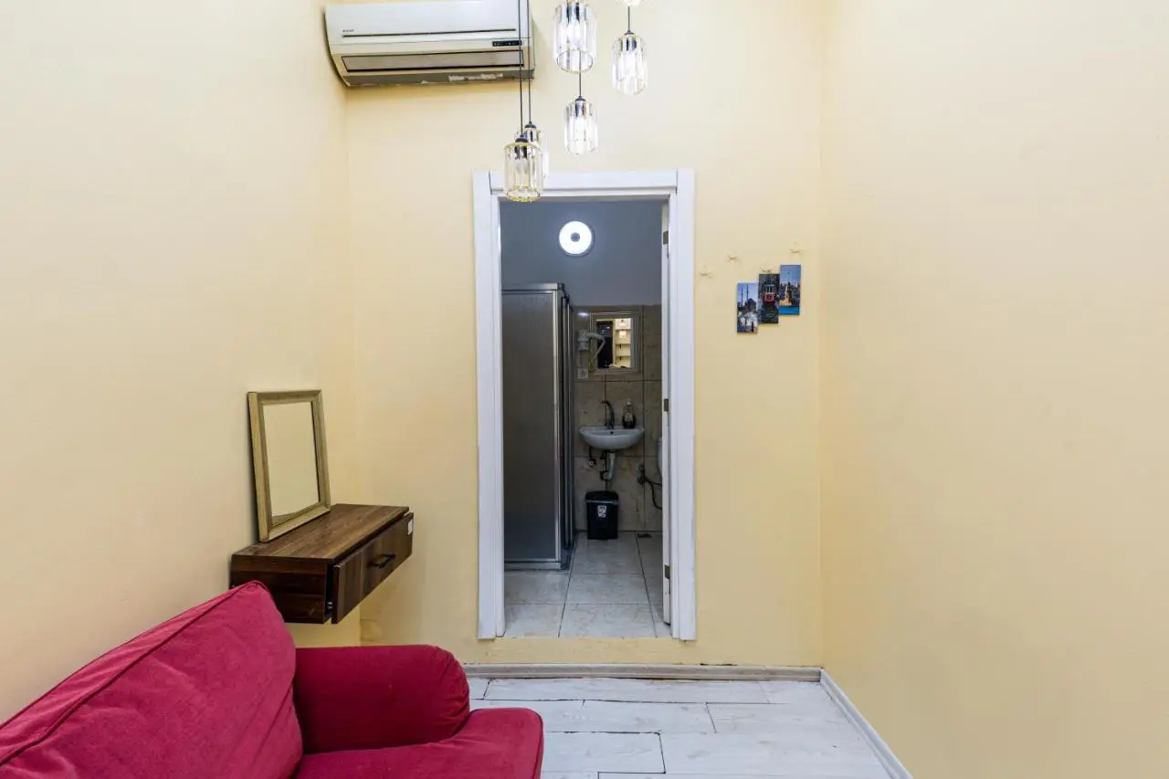 Galata Comfortable 12 Suits