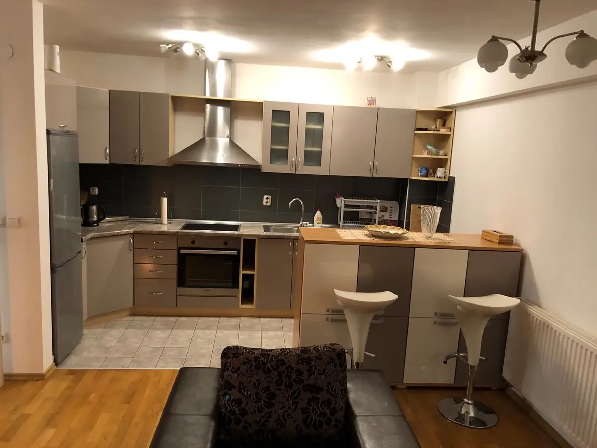 Kanna Apartments-Grand Center - Free Parking