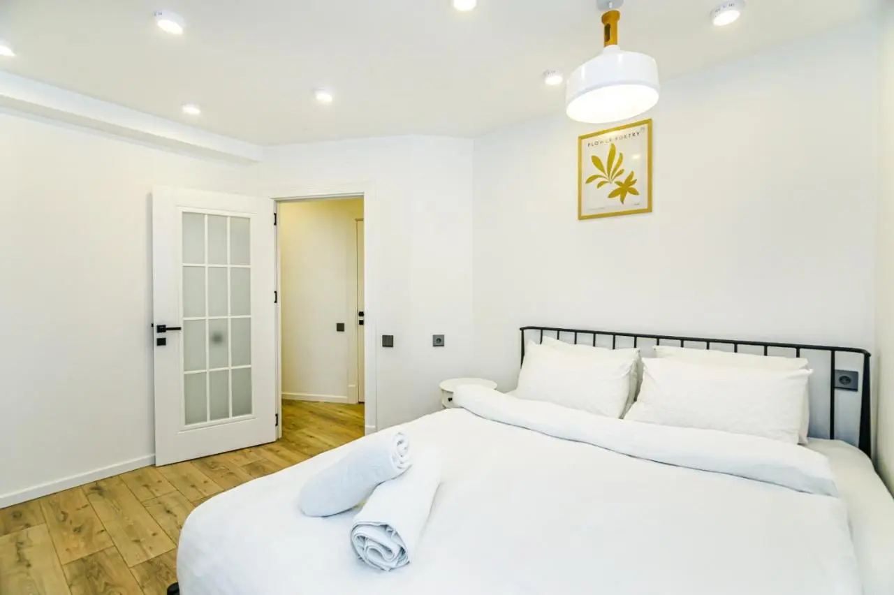 EDEN Luxury Apartment in Nizami street