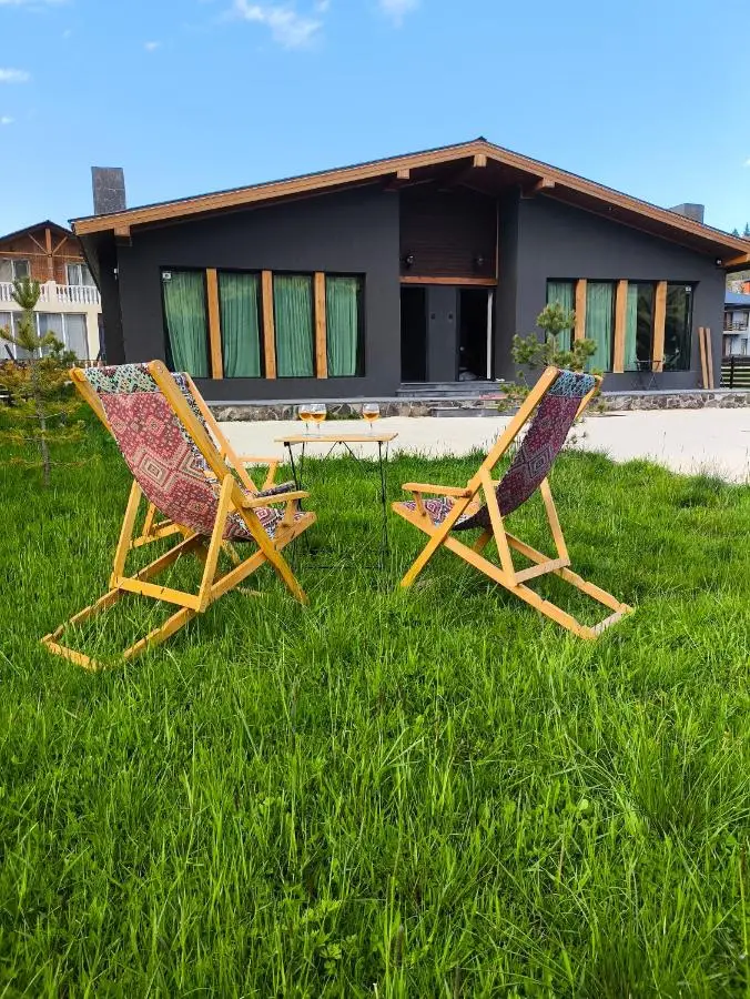 TwinSide Chalet Bakuriani