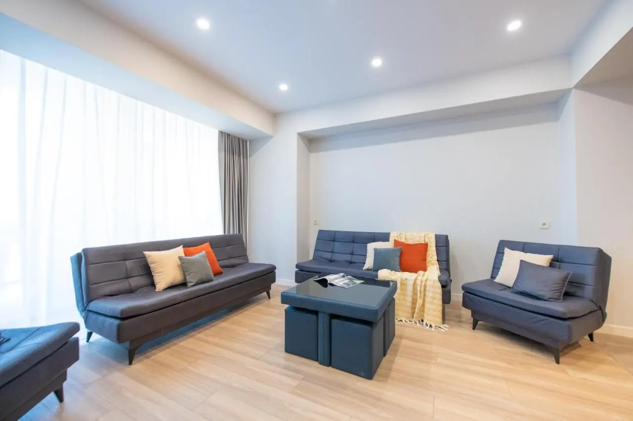ProRealty -2BR apartment with fantastic view to city