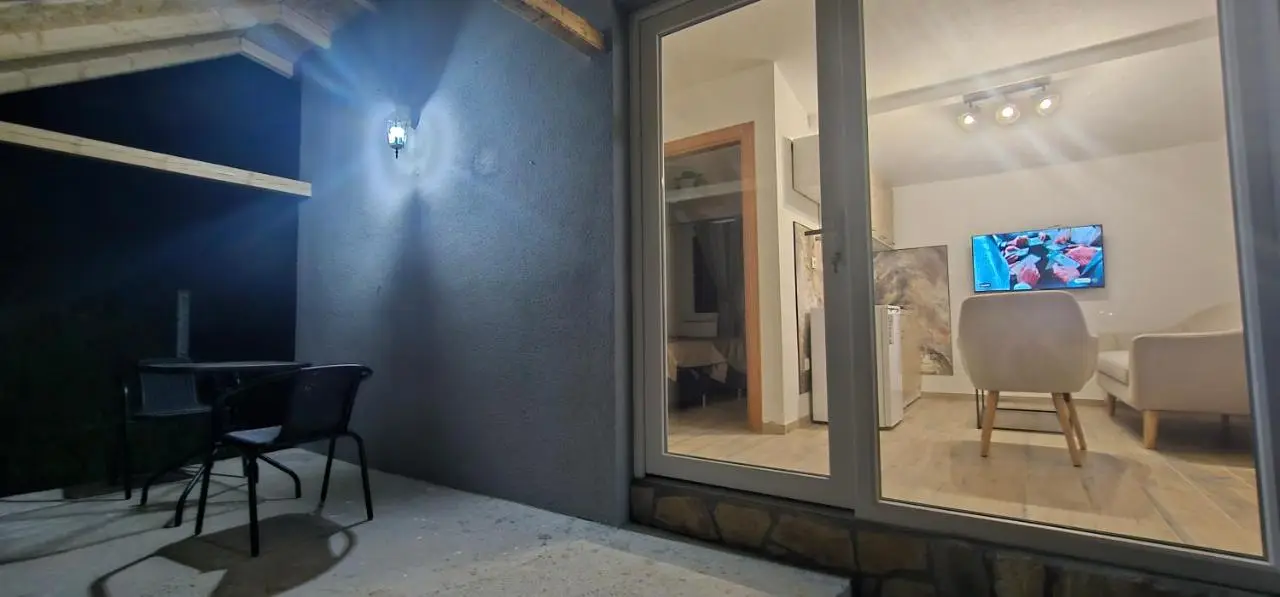 Green Oasis Apartment