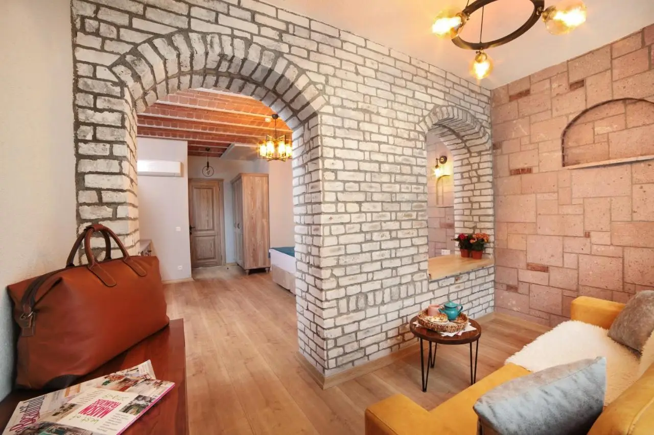 Ardilas Residence