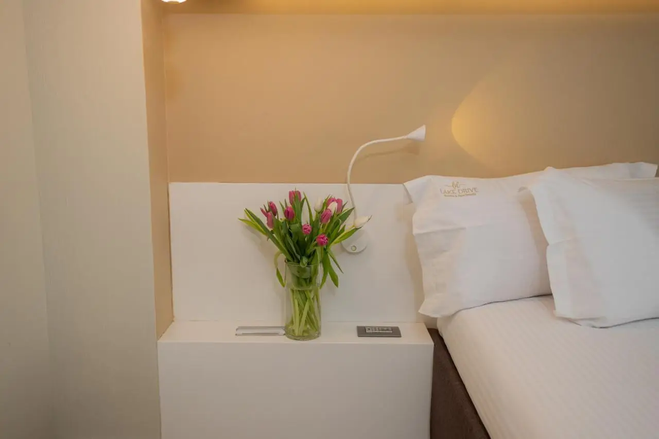 Lake Drive Rooms&Apartments