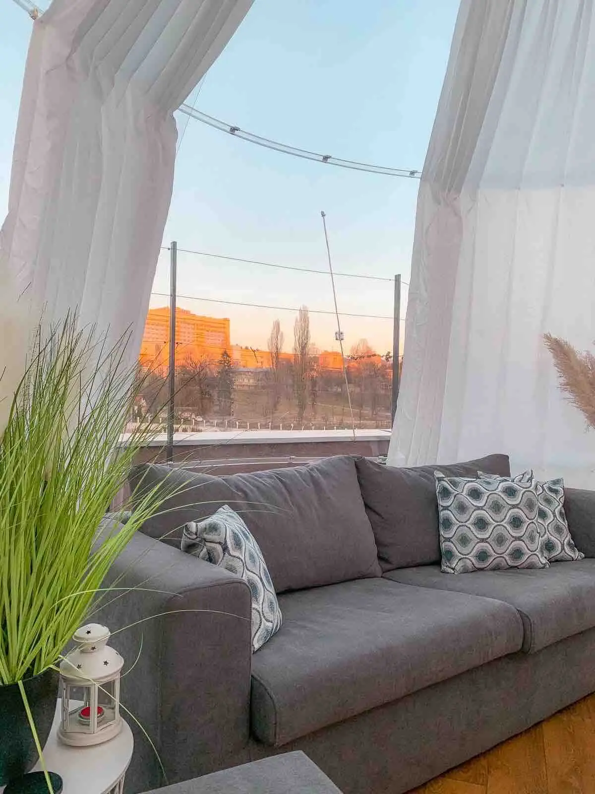 Olympic 84 outdoor Jacuzzi three bedroom apartment