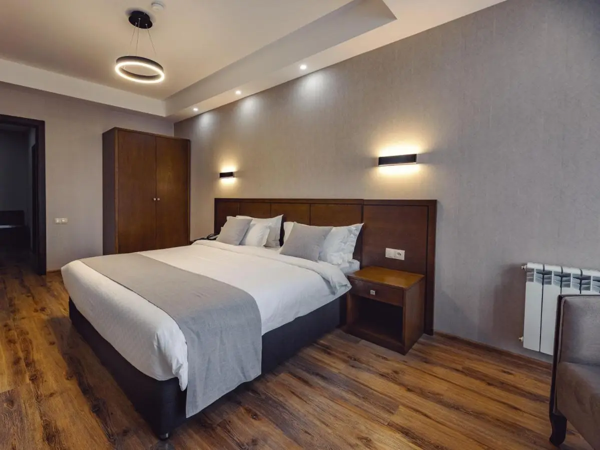 Crystal Hotel & SPA